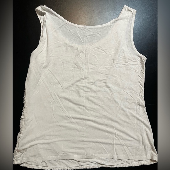 ⭐️ 2/$15 Van Heusen Lace Sleeveless - Picture 2 of 3